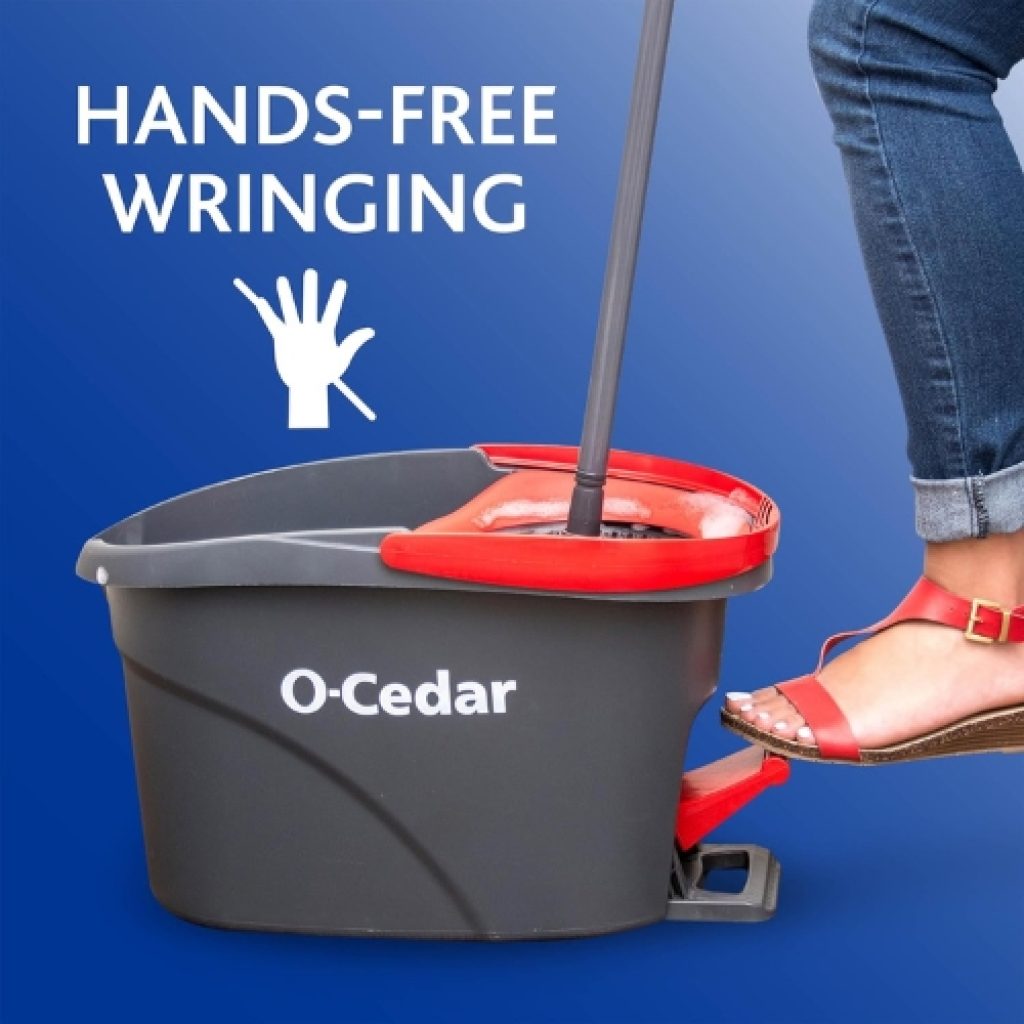 hands-free wringing system